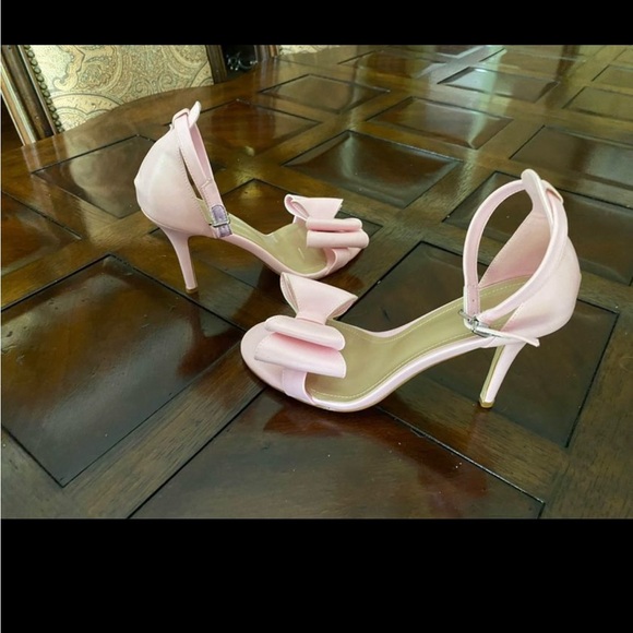 Pink Bow Heels Sandals 8.5 - Picture 6 of 10